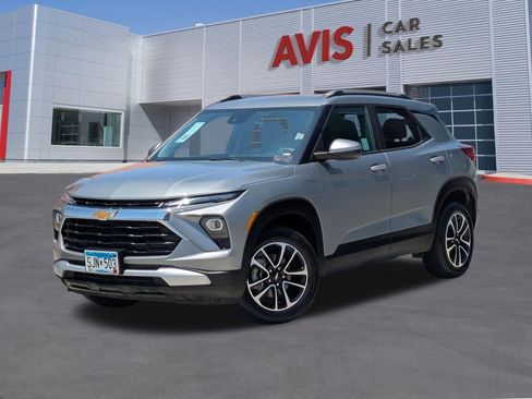 Used 2025 Chevrolet TrailBlazer LT AWD/4WD image 1