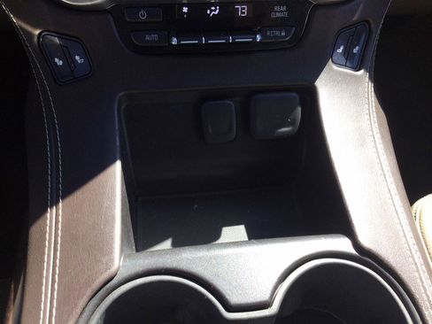 Used 2015 Chevrolet Tahoe LT AWD/4WD image 40