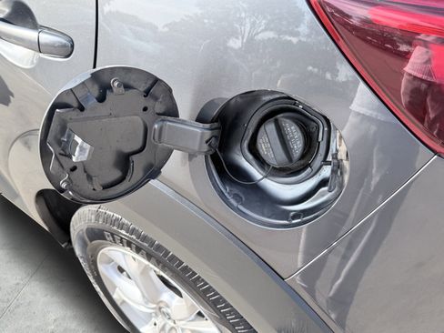 Used 2019 MAZDA CX-3 Sport image 13