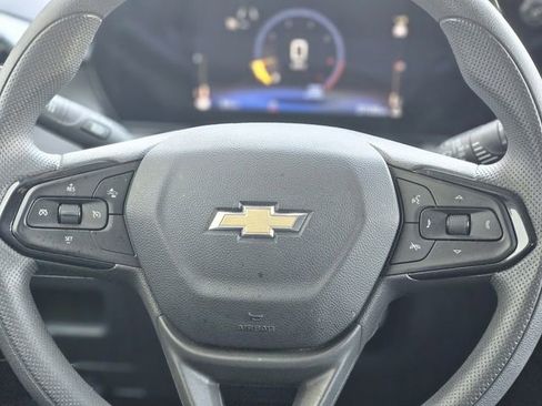 Used 2025 Chevrolet TrailBlazer LT FWD image 16