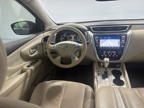 Used 2015 Nissan Murano SV w/ Premium Package FWD image 18