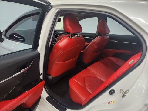 Used 2018 Toyota Camry XSE w/ Driver Assist Package image 24