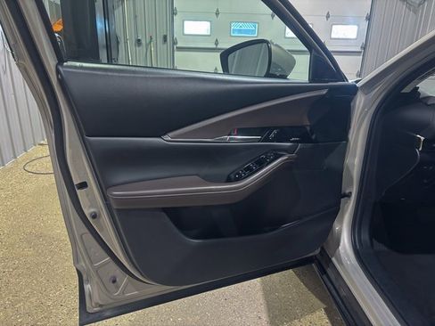 Used 2024 MAZDA CX-30 AWD 2.5 S w/ Premium Package image 14