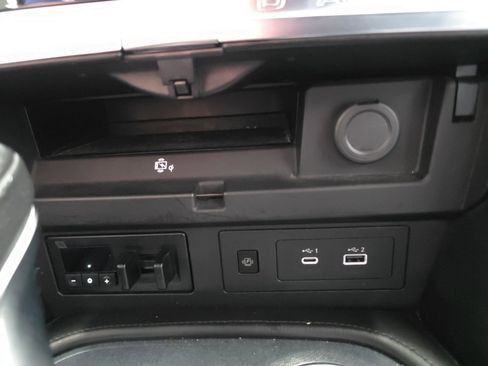 Used 2023 Nissan Armada SL w/ Midnight Edition Package image 36