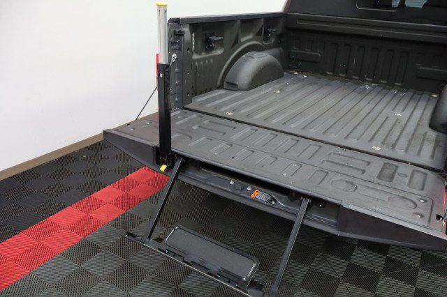 Used 2020 Ford F150 Raptor w/ Equipment Group 802A Luxury AWD/4WD image 32