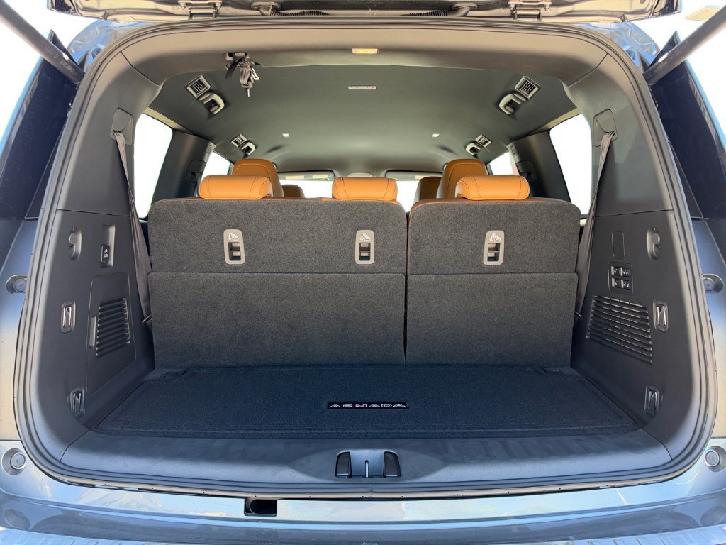New 2027 Nissan Armada SL RWD image 18