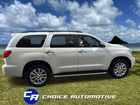 Used 2017 Toyota Sequoia Platinum image 8