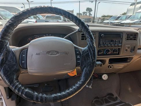 Used 2000 Ford F350 XL image 10