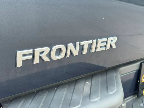 Used 2018 Nissan Frontier PRO-4X AWD/4WD image 46