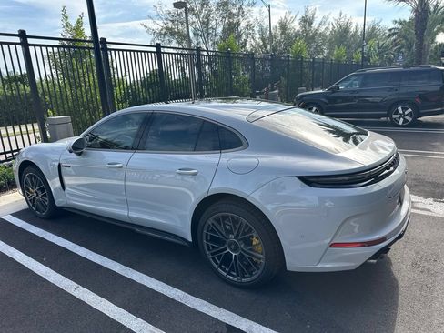 Certified 2025 Porsche Panamera Turbo AWD/4WD image 4