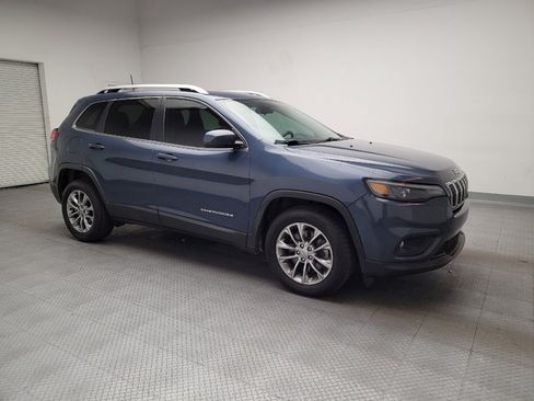 Used 2019 Jeep Cherokee Latitude Plus image 11