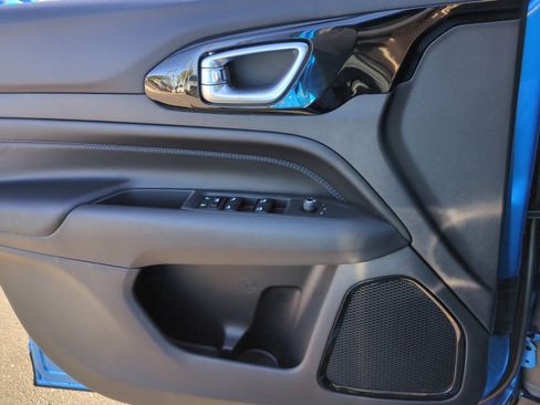 New 2026 Jeep Compass Latitude image 13