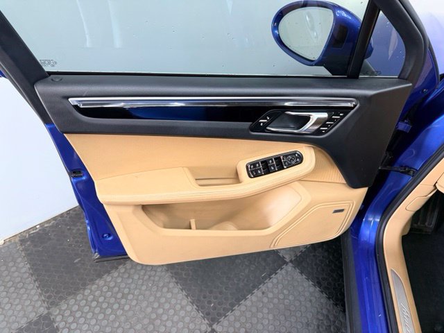 Used 2017 Porsche Macan S AWD/4WD image 18