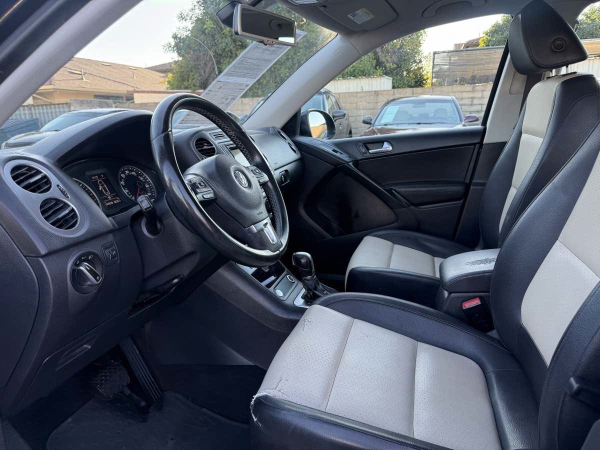Used 2016 Volkswagen Tiguan S FWD image 26
