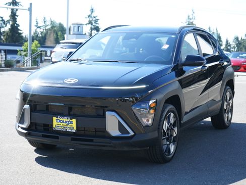 Used 2024 Hyundai Kona SEL AWD/4WD image 9