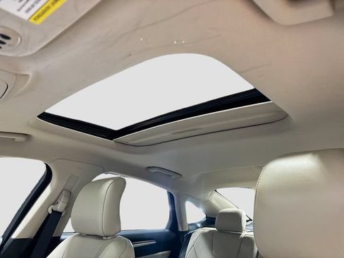 Used 2017 Ford Fusion Titanium FWD image 17