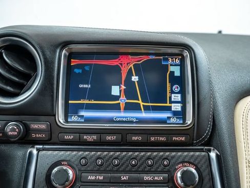 Used 2015 Nissan GT-R Premium AWD/4WD image 29