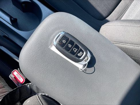 Used 2022 Hyundai Kona SEL w/ Convenience Package AWD/4WD image 14