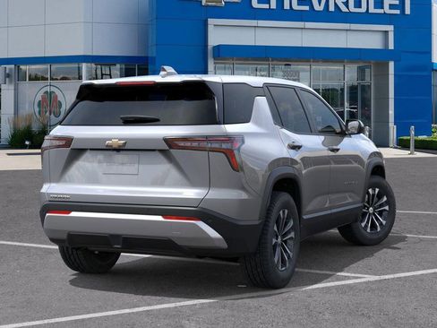 New 2026 Chevrolet Equinox LT image 4