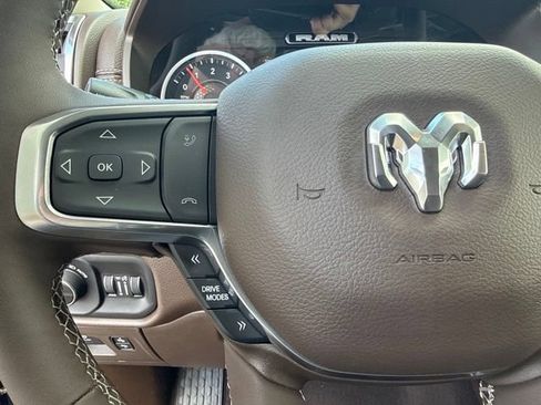 Used 2026 RAM 1500 Laramie AWD/4WD image 38