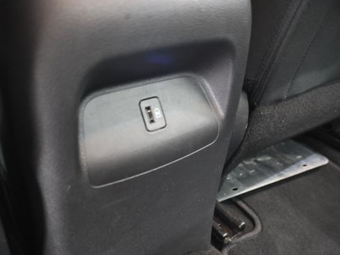 Used 2024 Nissan Sentra SV FWD image 33