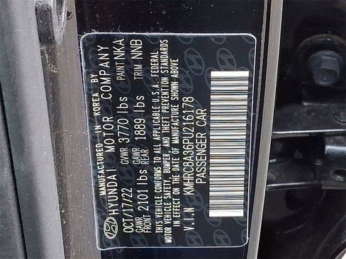 Used 2023 Hyundai Venue SEL image 29