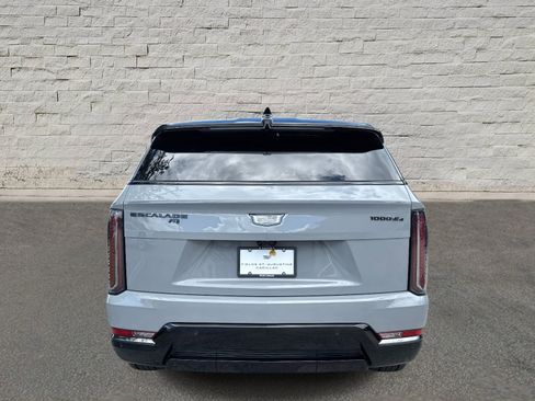 New 2026 Cadillac Escalade IQ Sport 1 w/ LPO, ONYX Package image 4