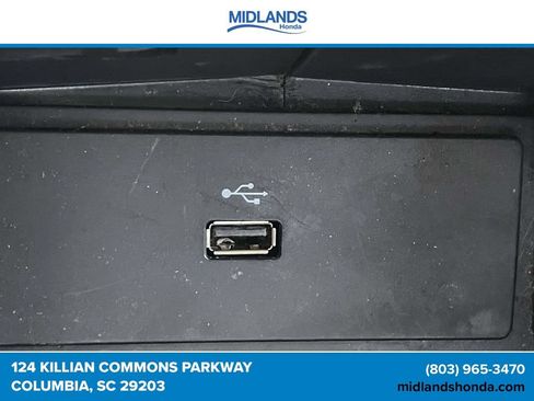 Used 2016 Ford Fusion SE w/ Equipment Group 201A FWD image 29