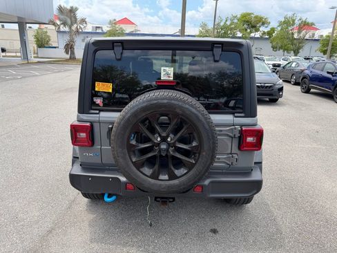Used 2023 Jeep Wrangler Unlimited Sahara w/ Cold Weather Group AWD/4WD image 6