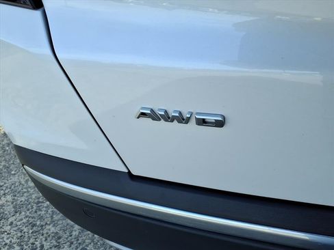 Used 2025 Cadillac XT5 Premium Luxury image 6