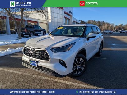 Used 2024 Toyota Highlander XLE