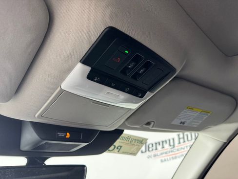 Used 2023 Nissan Pathfinder SL w/ SL Premium Package image 25