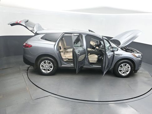 Used 2018 Buick Enclave Essence image 51