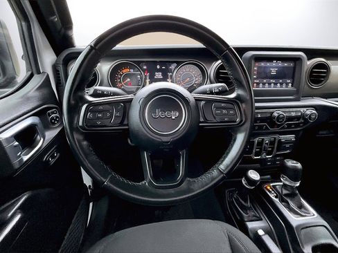 Used 2021 Jeep Wrangler Unlimited Sport image 9