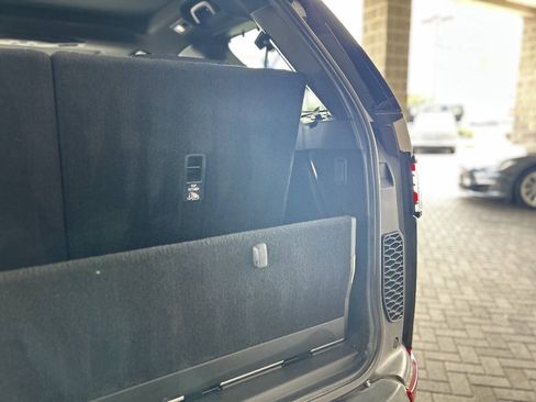 Used 2019 Land Rover Discovery HSE Luxury AWD/4WD image 76