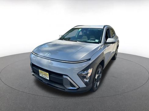 Used 2025 Hyundai Kona SEL image 4