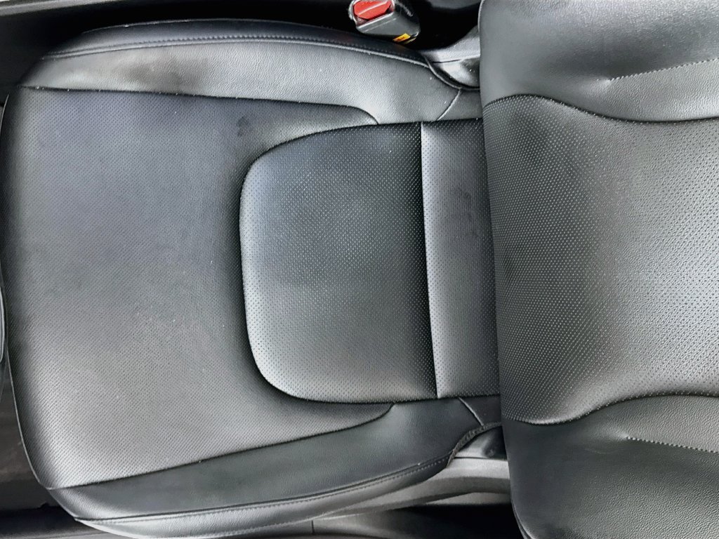 Used 2025 Kia Sportage EX w/ Premium Package FWD image 20
