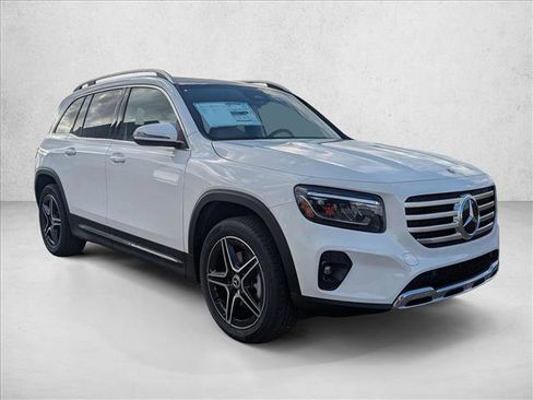 Used 2026 Mercedes-Benz GLB 250 image 3