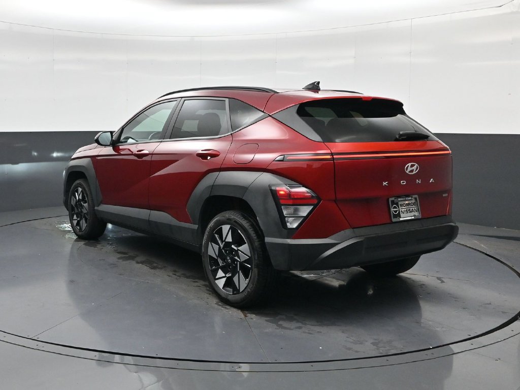 Used 2025 Hyundai Kona SEL AWD/4WD image 7