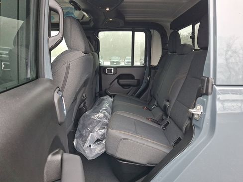 New 2026 Jeep Gladiator Sport image 5