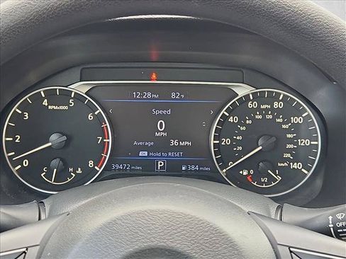 Used 2025 Nissan Altima 2.5 SV FWD image 11