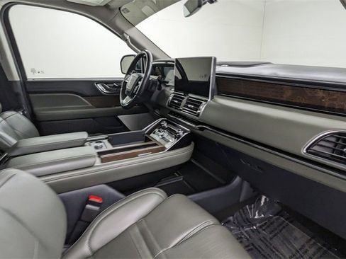 Used 2023 Lincoln Navigator Black Label image 44