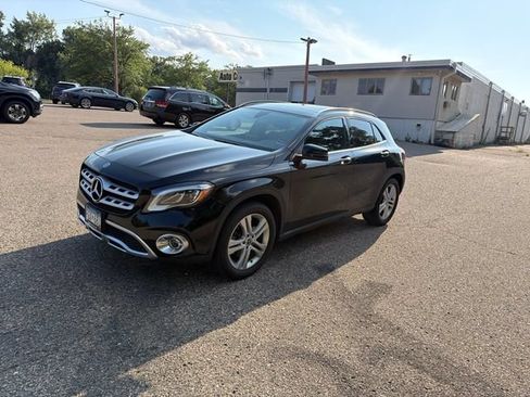 Used 2020 Mercedes-Benz GLA 250 4MATIC image 4