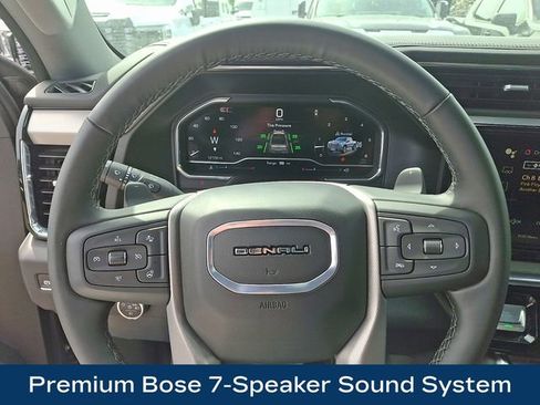 Used 2025 GMC Sierra 1500 Denali AWD/4WD image 4