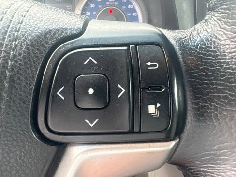 Used 2015 Toyota Sienna XLE Premium AWD/4WD image 14