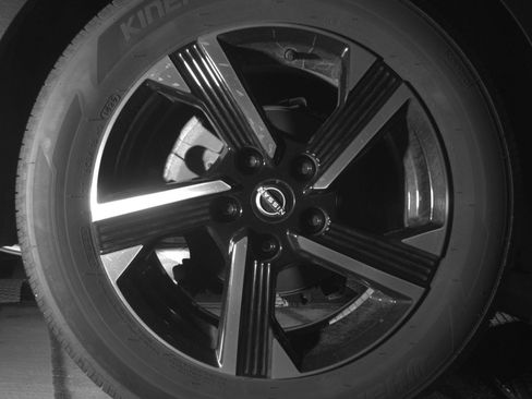 Used 2025 Nissan Sentra SV FWD image 18