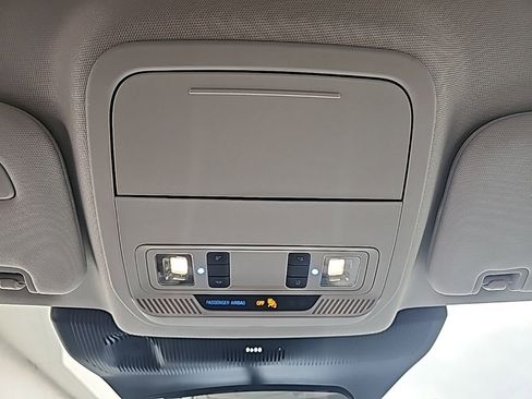 Used 2025 Ford Explorer Active w/ Active Comfort Package image 22