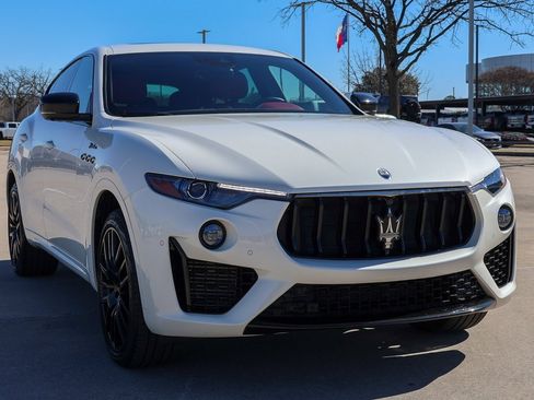 Used 2022 Maserati Levante Modena image 1