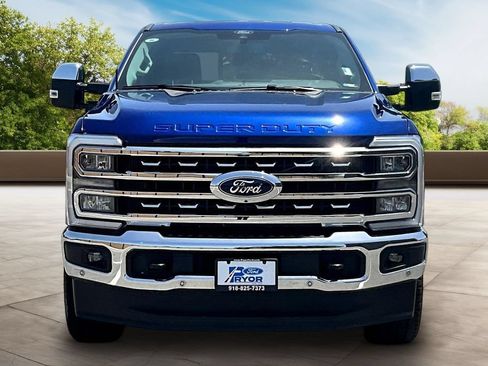 Used 2026 Ford F250 Lariat w/ Lariat Premium Package AWD/4WD image 3