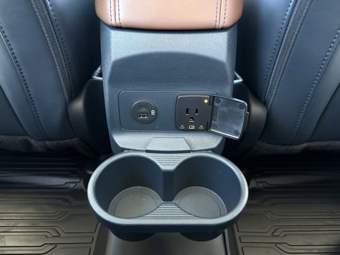 Used 2024 Ford Maverick Lariat image 28